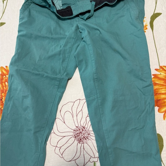 Women’s - Picture 3 of 4